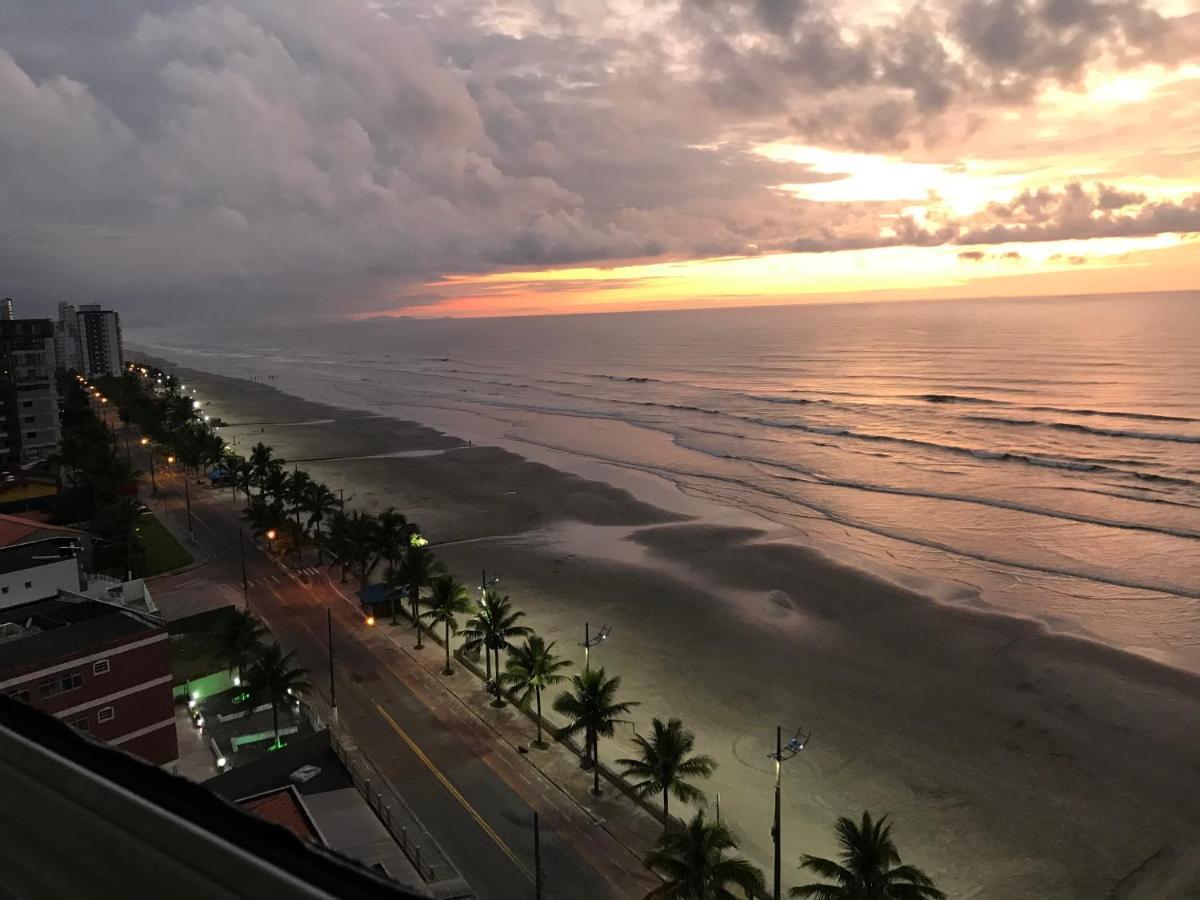 Mongagua Com Vista Para O Mar Pe Na Areia מראה חיצוני תמונה
